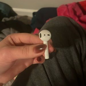 Right airpod replacement